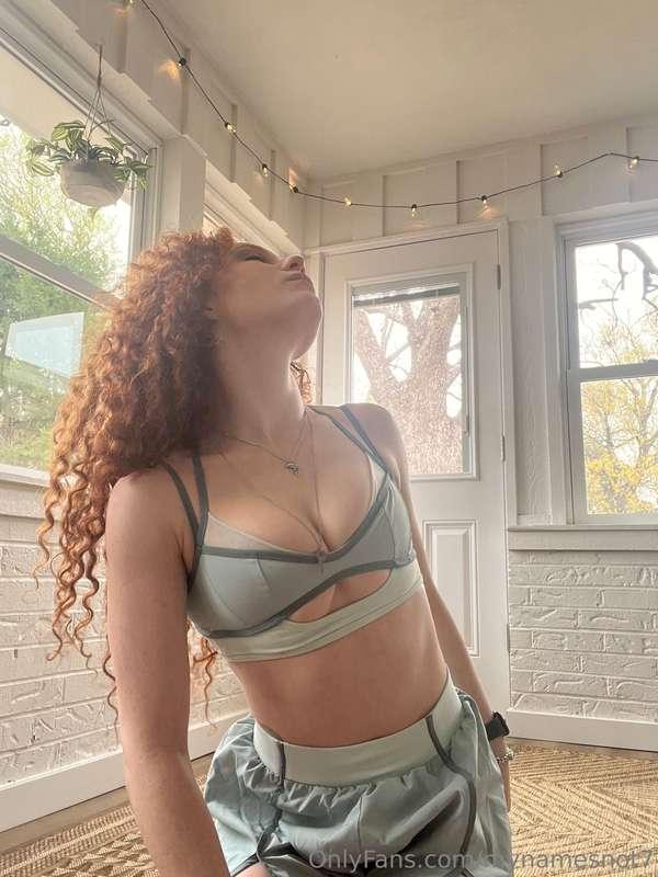 Come *stretch out* with me while I show off for you ;) To be..