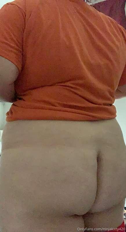 Thick booty yes please 😇😊