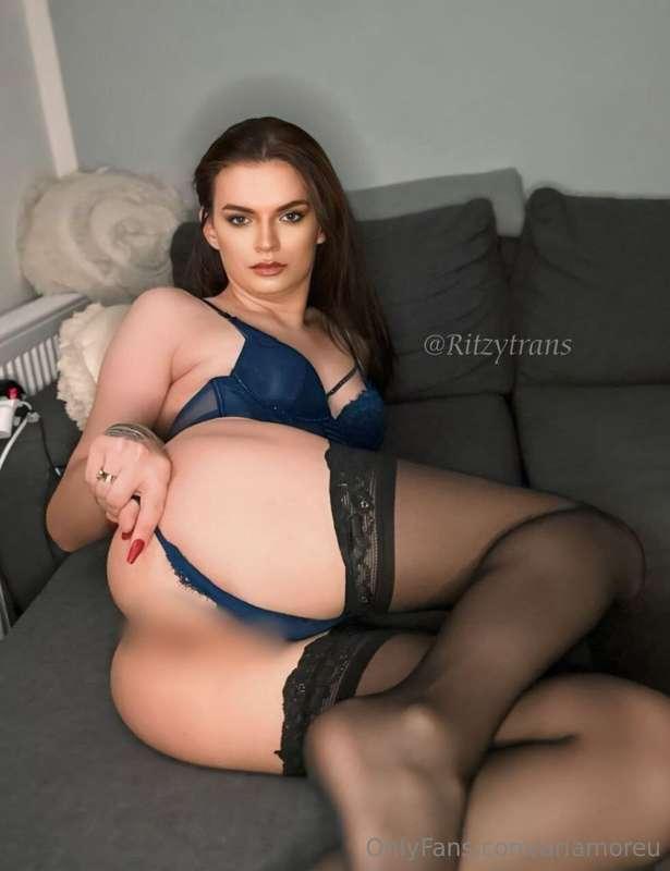 ## @ritzytrans 🏳️‍🌈🏳️‍⚧️ 𝒊𝒔 𝒂 𝒃𝒆𝒂𝒖𝒕𝒊𝒇𝒖𝒍 𝑻𝒔 𝒒𝒖𝒆𝒆𝒏 𝒘𝒊𝒕𝒉 𝒉𝒊𝒈𝒉 𝒔..