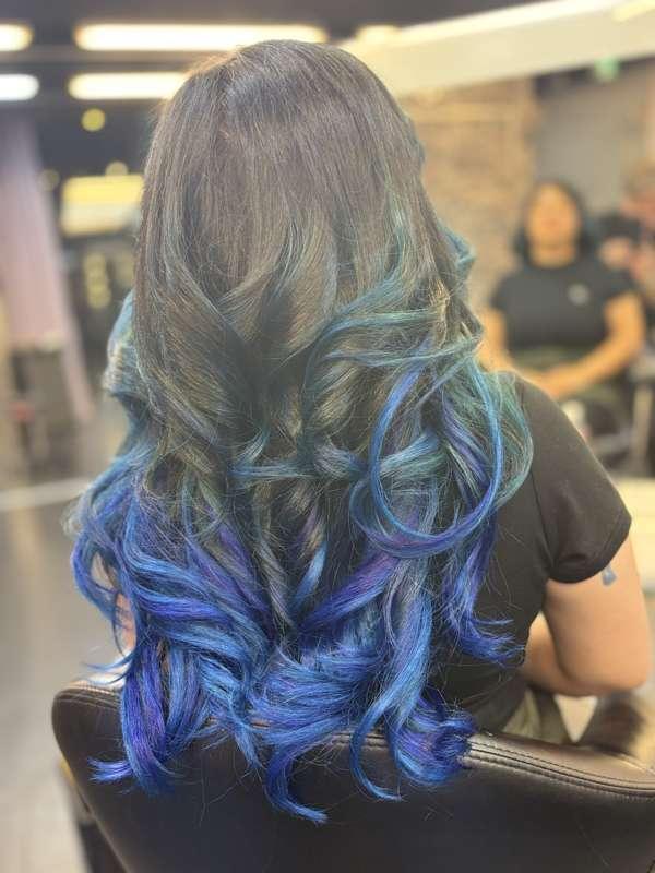 💙Blue hairrrr 💙