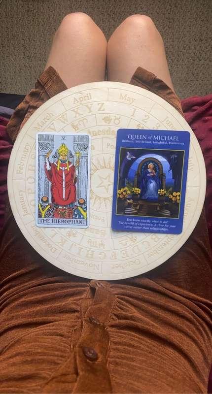 todays tarot / Angel card reading for Saturday, august 21st ..