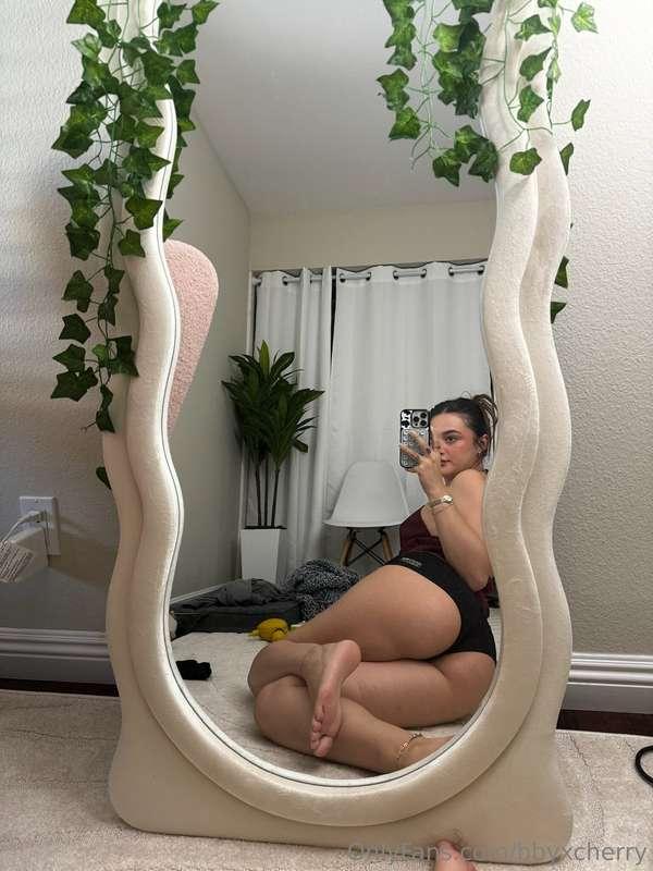 cutie with a bootie 🙈