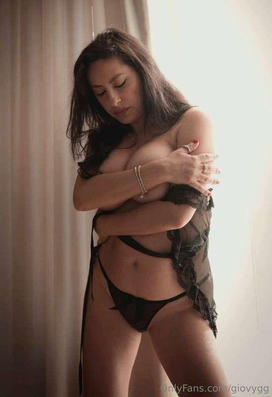 Buon pomeriggio a tutti 🥰🥰
scrivetemi in dm x foto e video s..