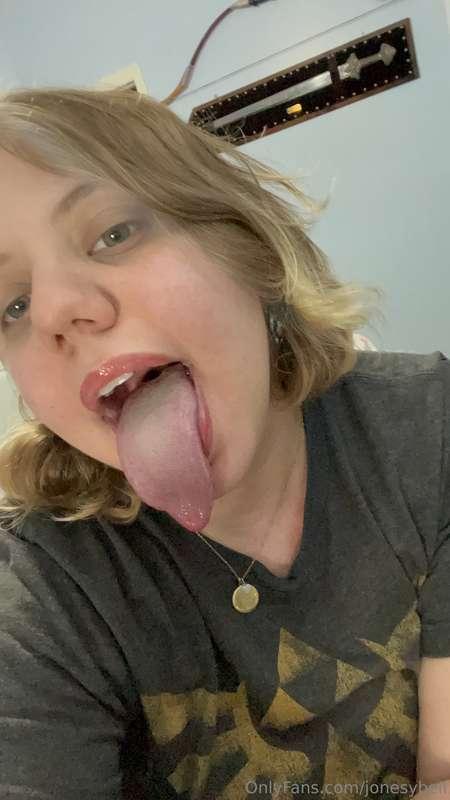 White tongue compilation for pics and vids 😋