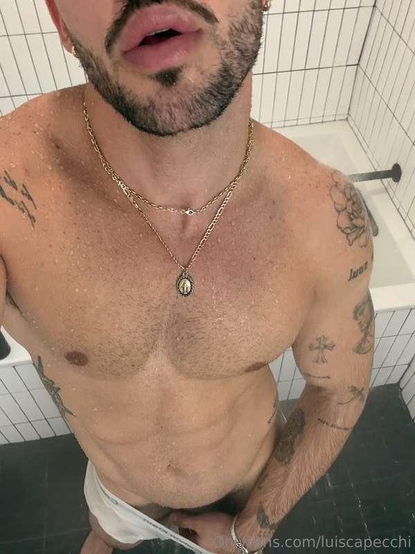 I’m waiting for u in the shower..💦Check DMs in 1 hour😈