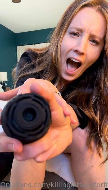 Watch me masturbate using my first ever clit sucking toy! Wi..