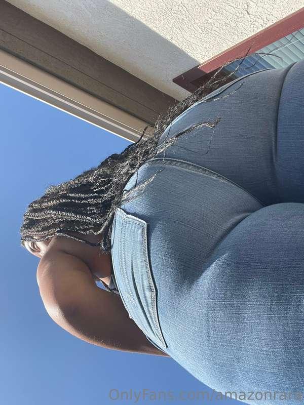 Can I sit down daddy? 🥹