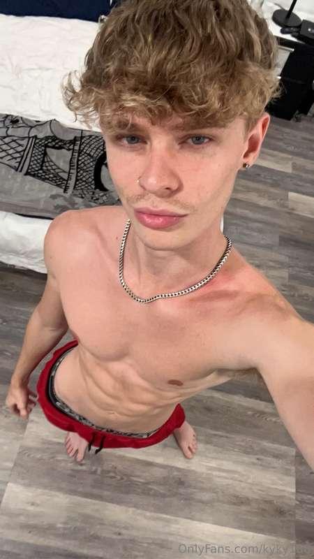 Felt cute in this pic 💕