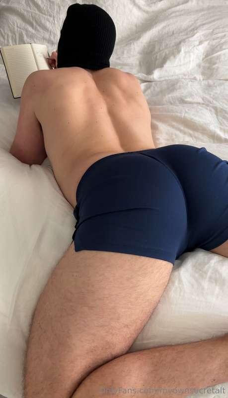 Dear diary...why is my ass so fat? Instagram reel time...!