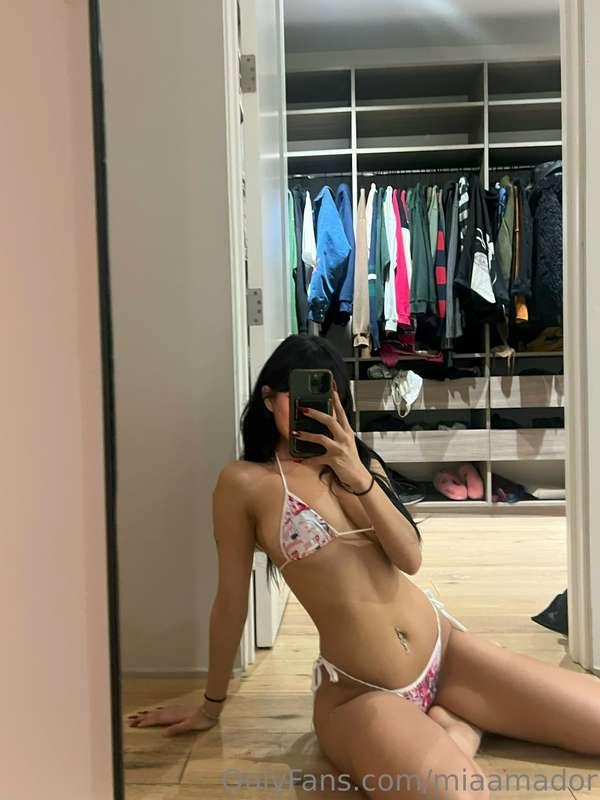 gonna sit on yo face 😱