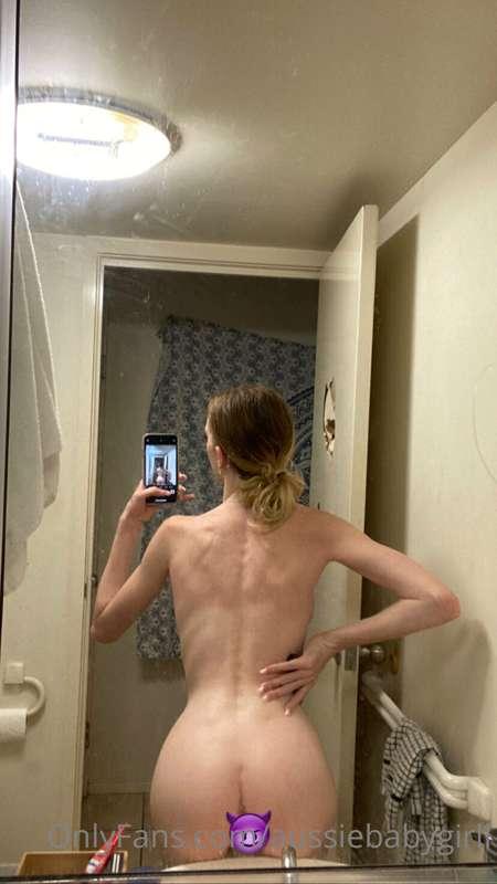 Check you dm for a cheeky surprise 😲🤤💦