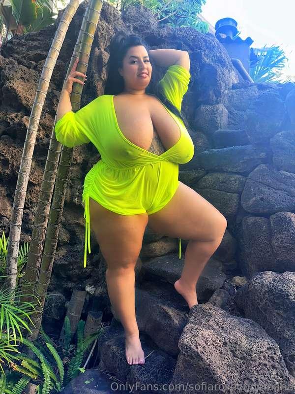 No matter what. Spoil me with your hands 🥰