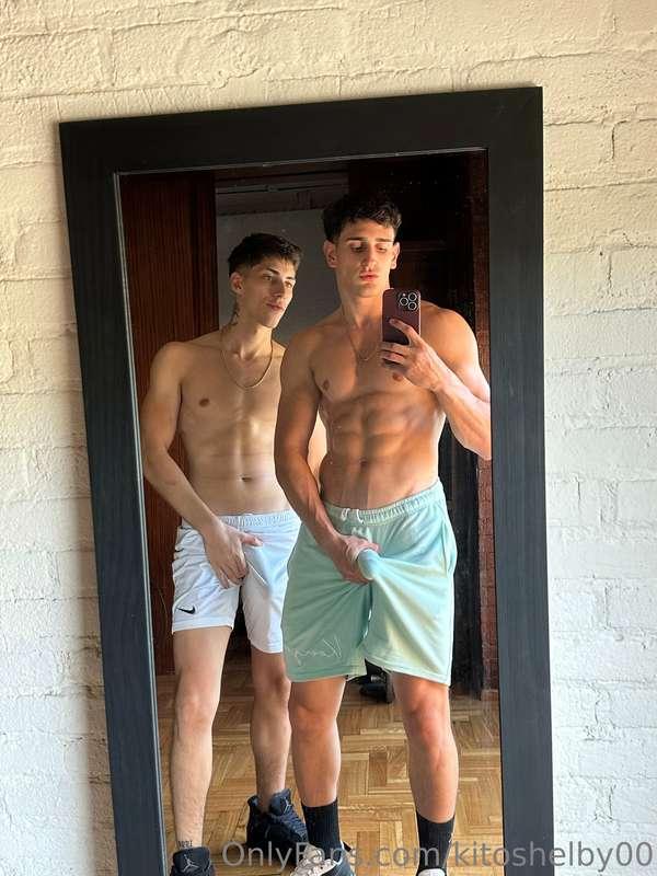 Are you ready to see them? 🙈😋
Estás listo para verlas?🙈😋