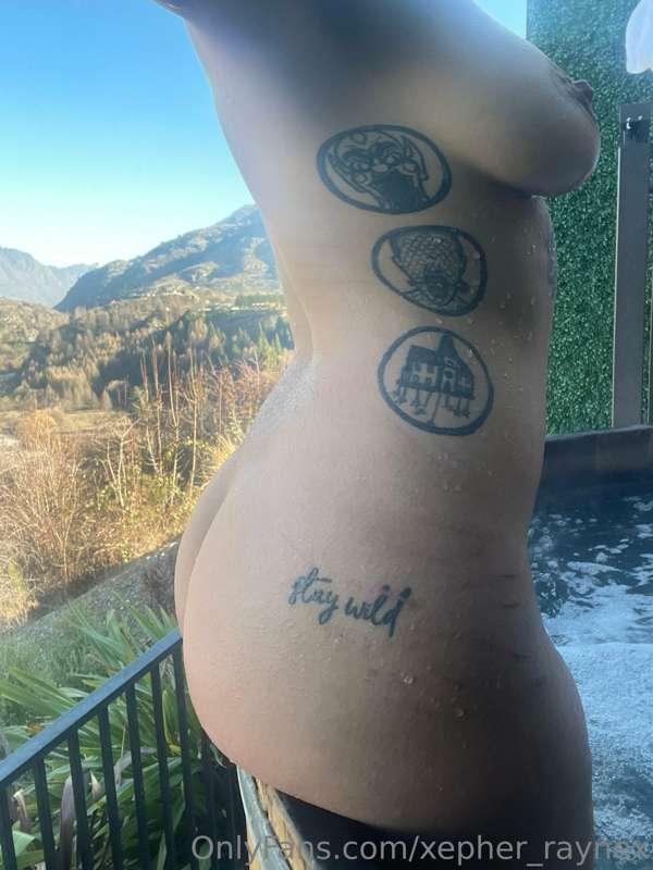 View 😍🔥

On holiday in NZ so will not be checking messages c..