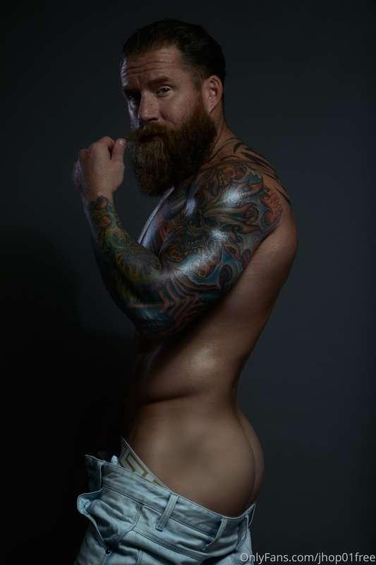 Decided to show it all on my VIP page!

Cock
Balls
ass
Verba..