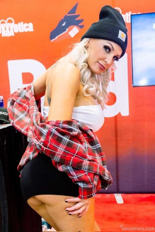 😈😈