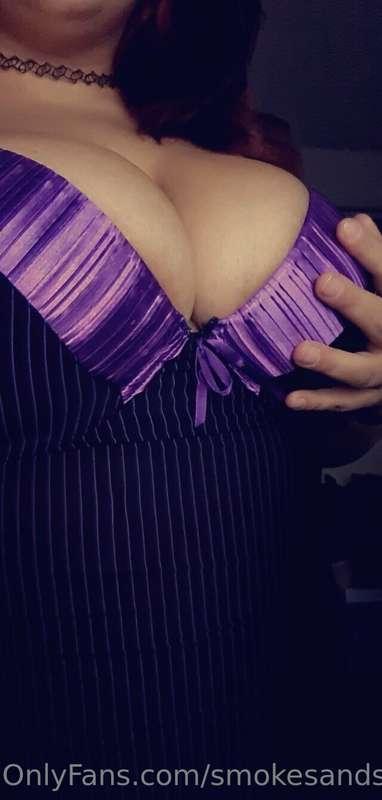 Don't forget to tip on my post below for a super hot video.