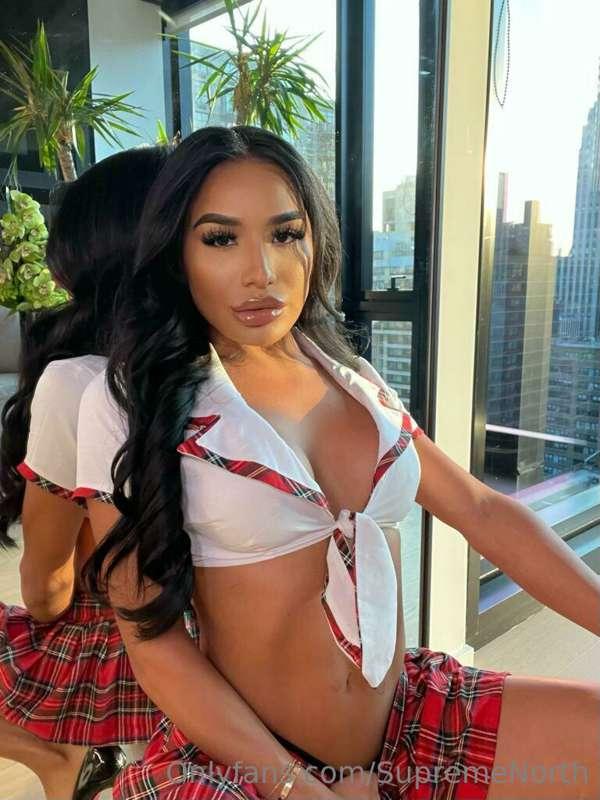 Let me be your naughty little slut 💋