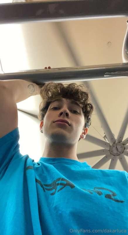 who can i fuck