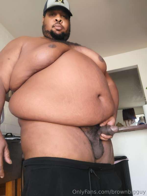 showing fat belly