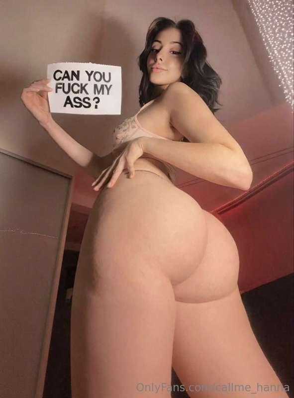 College slut @dianasweetbunny Snuck out of class to play wit..