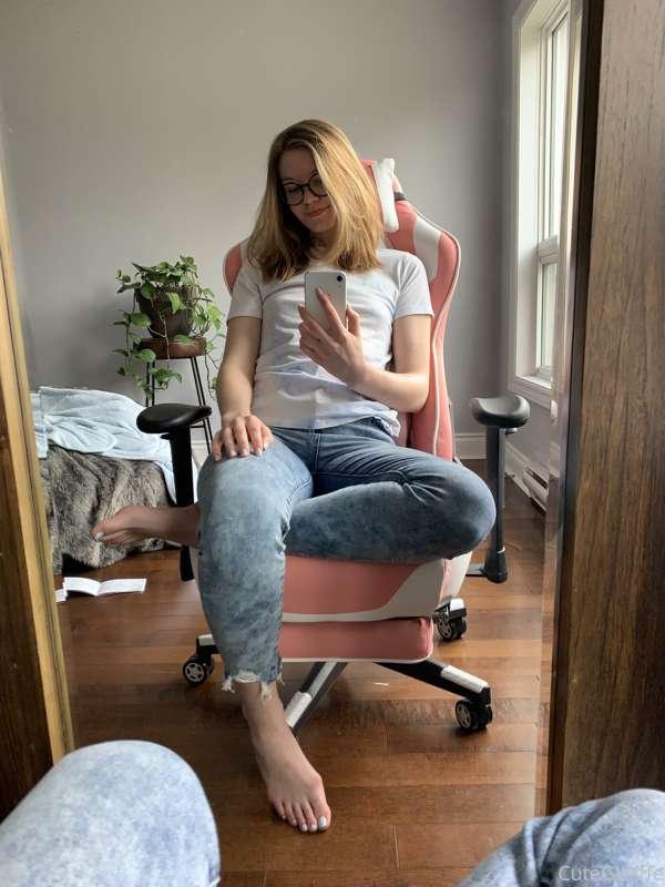 Happy Friday my loves 😚

I woke up and got ready to go out a..