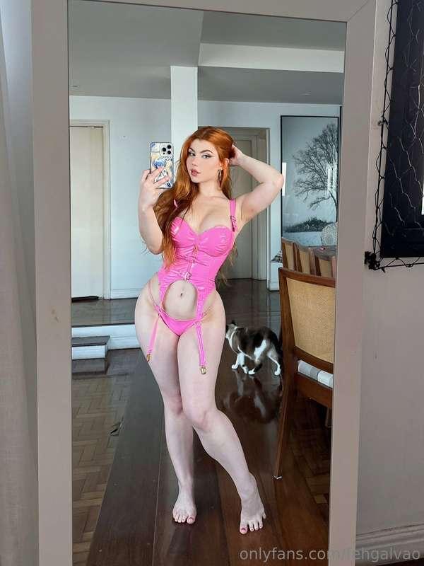 Tell me your first thought seeing me in this latex outfit 😈💖