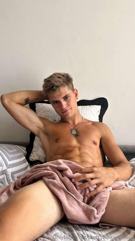 Who wants to have some fun? 🤪💦 Check ur DMS! 😘❤️