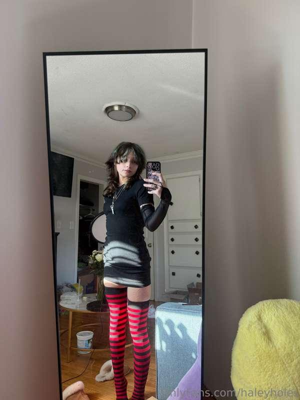 its hard to say no to custom videos😍 and its on sale now😘 ju..