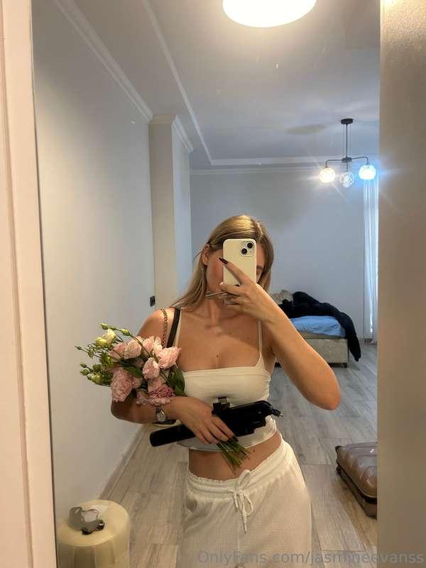 Fulfilling your desires with customized requests 😈Or would y..