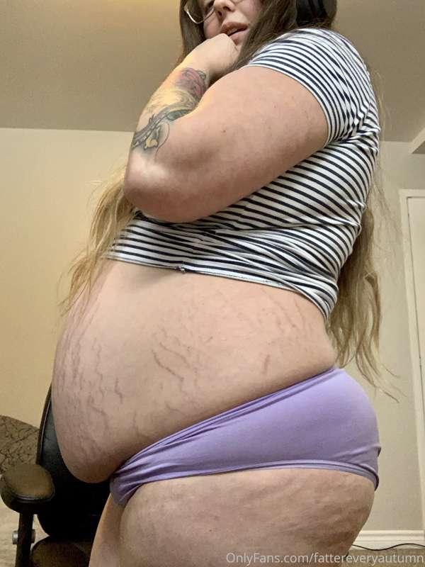 Peep the stretch marks tho 👀🥵🥵