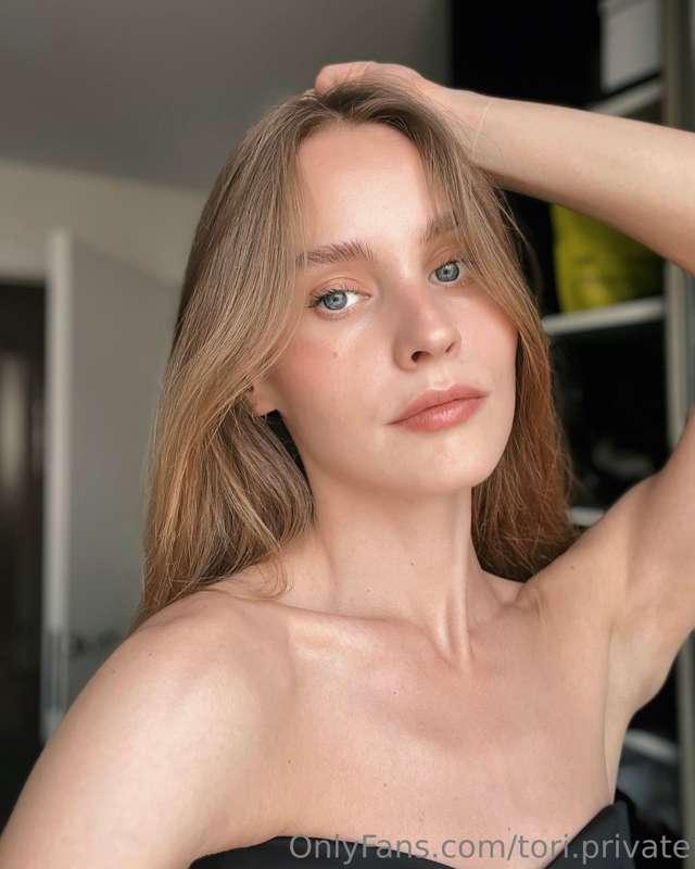 tori.private image #0