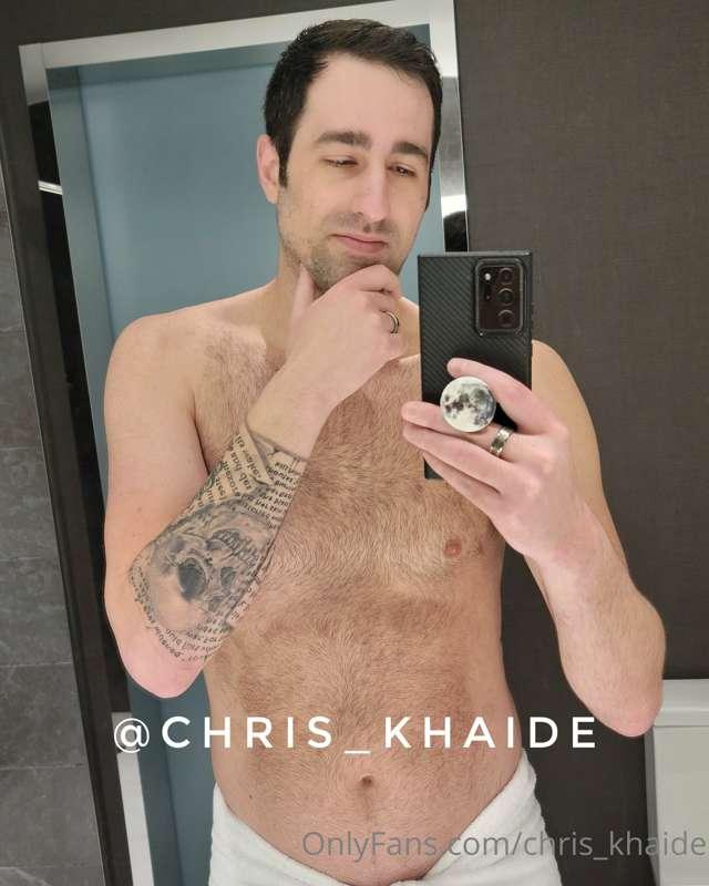 Hmm should I drop this towel? Scroll down if you think I sho..