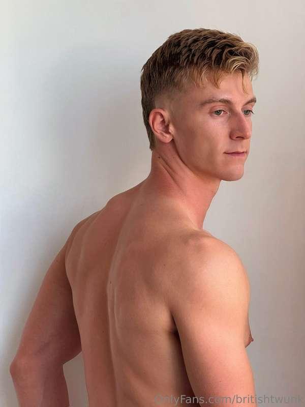britishtwunk image #2