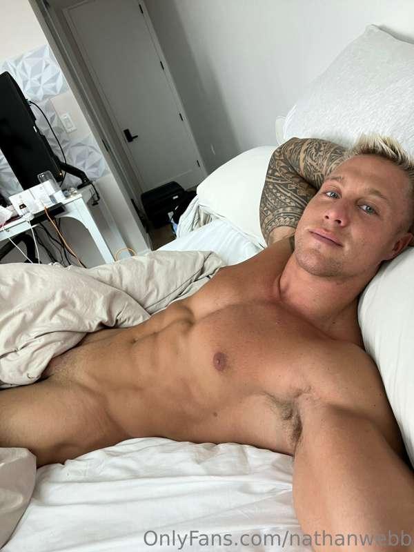 Happy Friday, who else sleeps naked? 😏