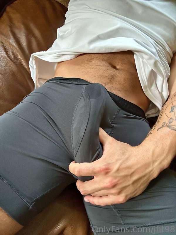 I think something needs to come out of it🍆💦