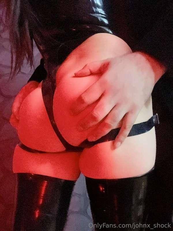 Bueno, ya saben lo que pasó en este live(pobre @succubo2d 😳)..