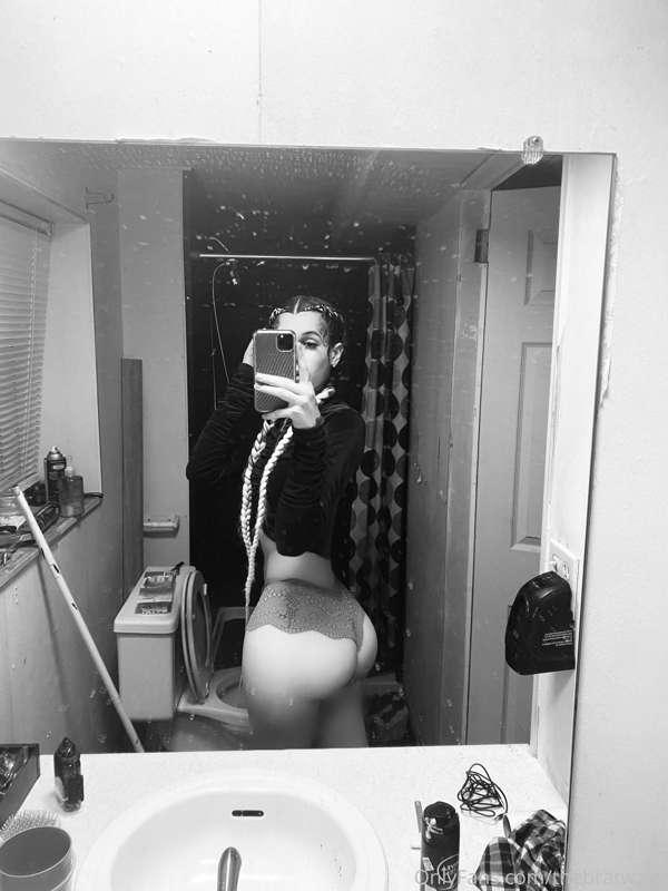 Ass fat, ya i know. 😘