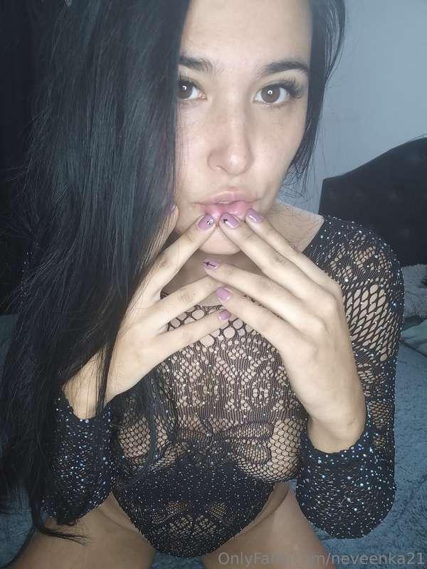 Would you like to spill your cum here baby? 💦