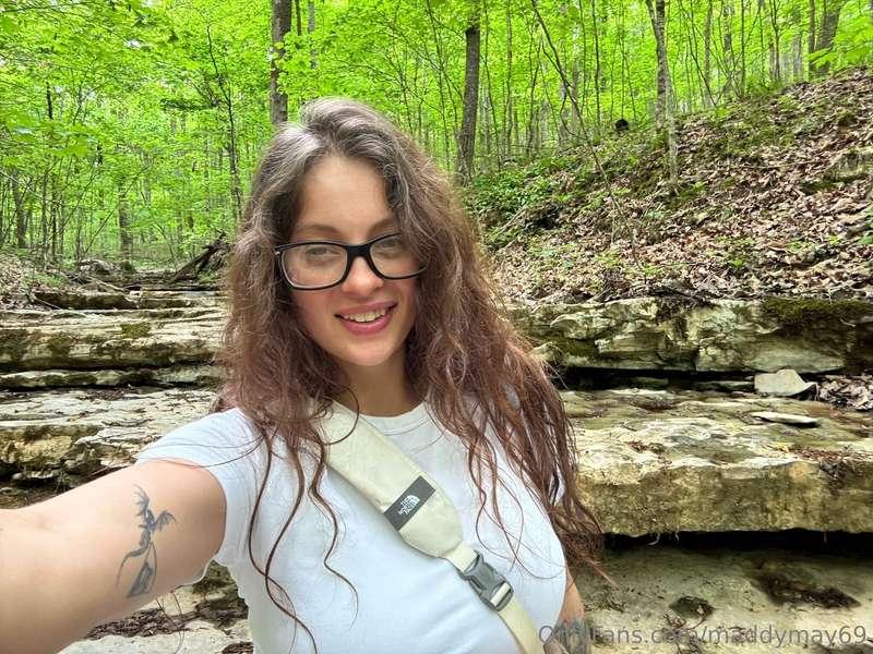 Nature girly🦋 🌈🌿