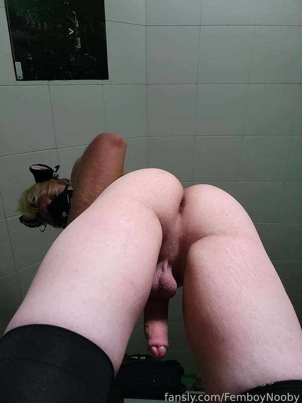 femboynooby image #52