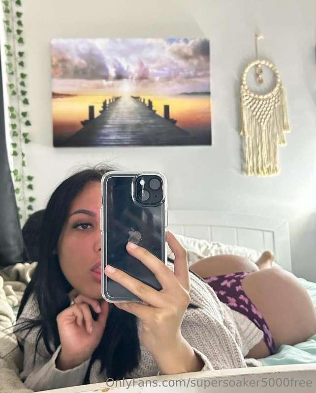 Go follow this absolutely gorgeous woman   https://onlyfans...