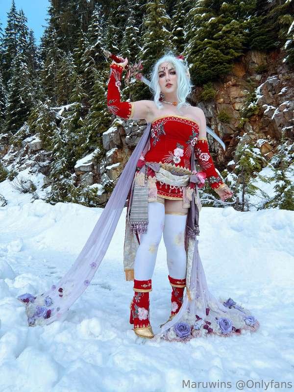 Terra in NarsheI went up the mountain to shoot in the snow a..