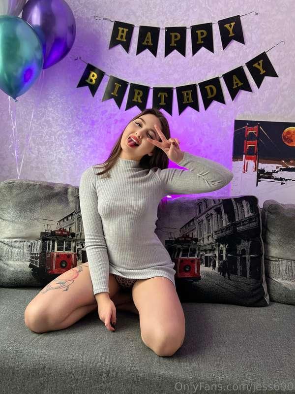 jess690 image #2
