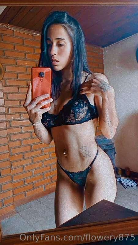 @evelain8 
🌈 FREE FREE FREE FREE🌈

23 years old💋
Géminis ♊😈
..