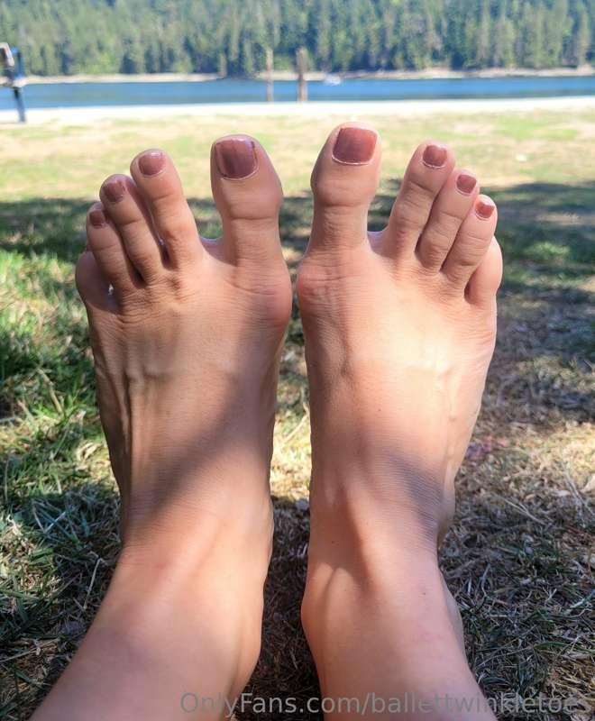 Relaxing seaside today 👣🏖