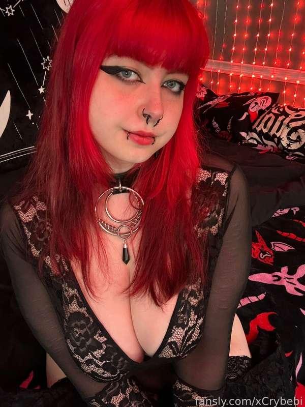 xcrybebi image #1