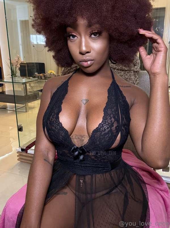 Let's celebrate this day with a sexy striptease🙈 I'm taking ..