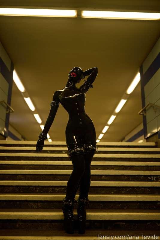 ana_levide image #128