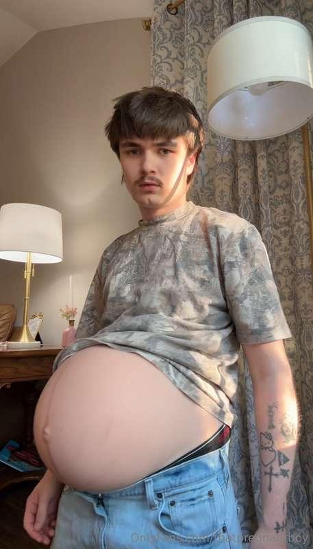 thatpregnantboy image #0